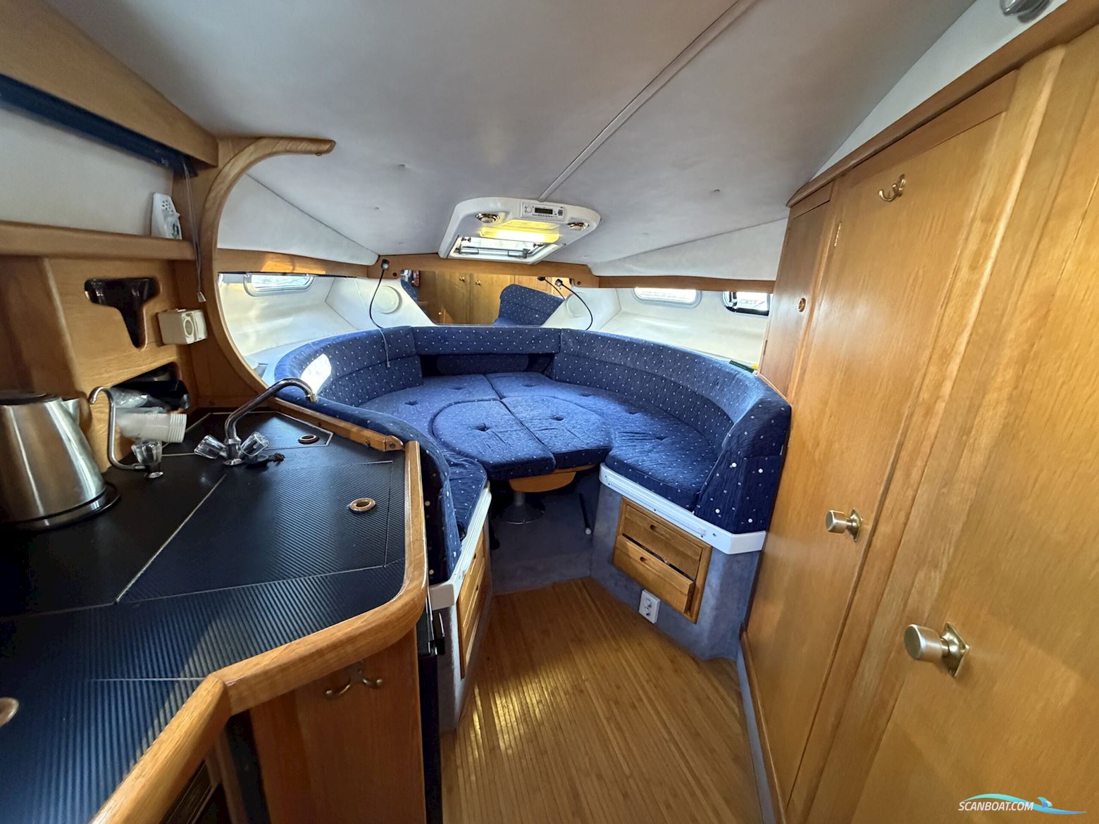 Sealine 290 Ambassador