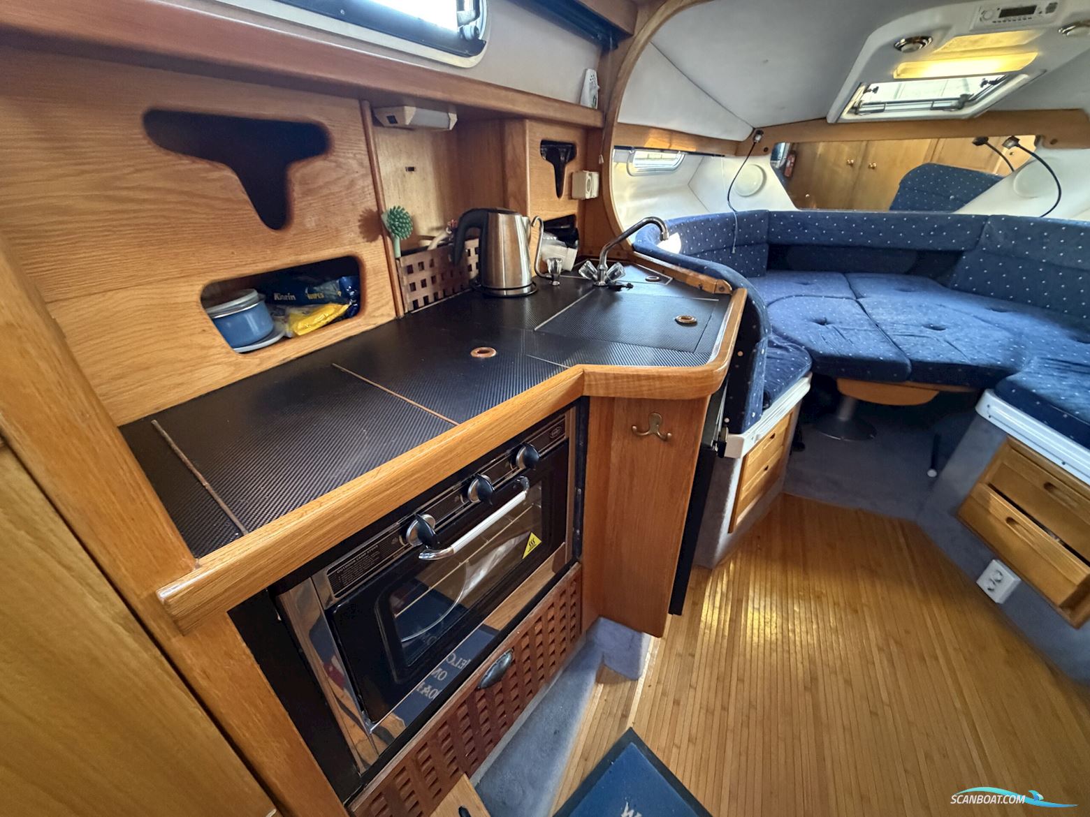 Sealine 290 Ambassador