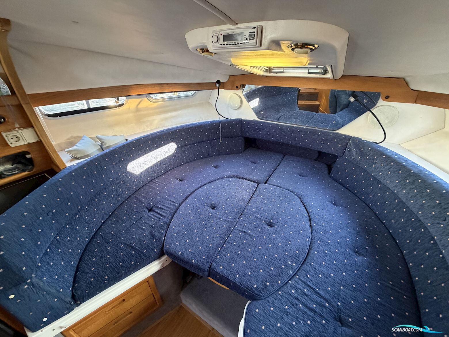 Sealine 290 Ambassador