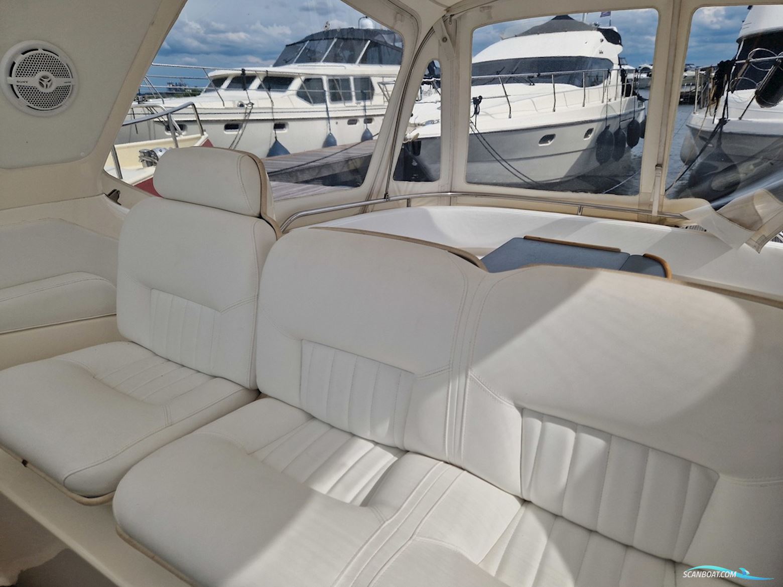 Sealine 310 Ambassador
