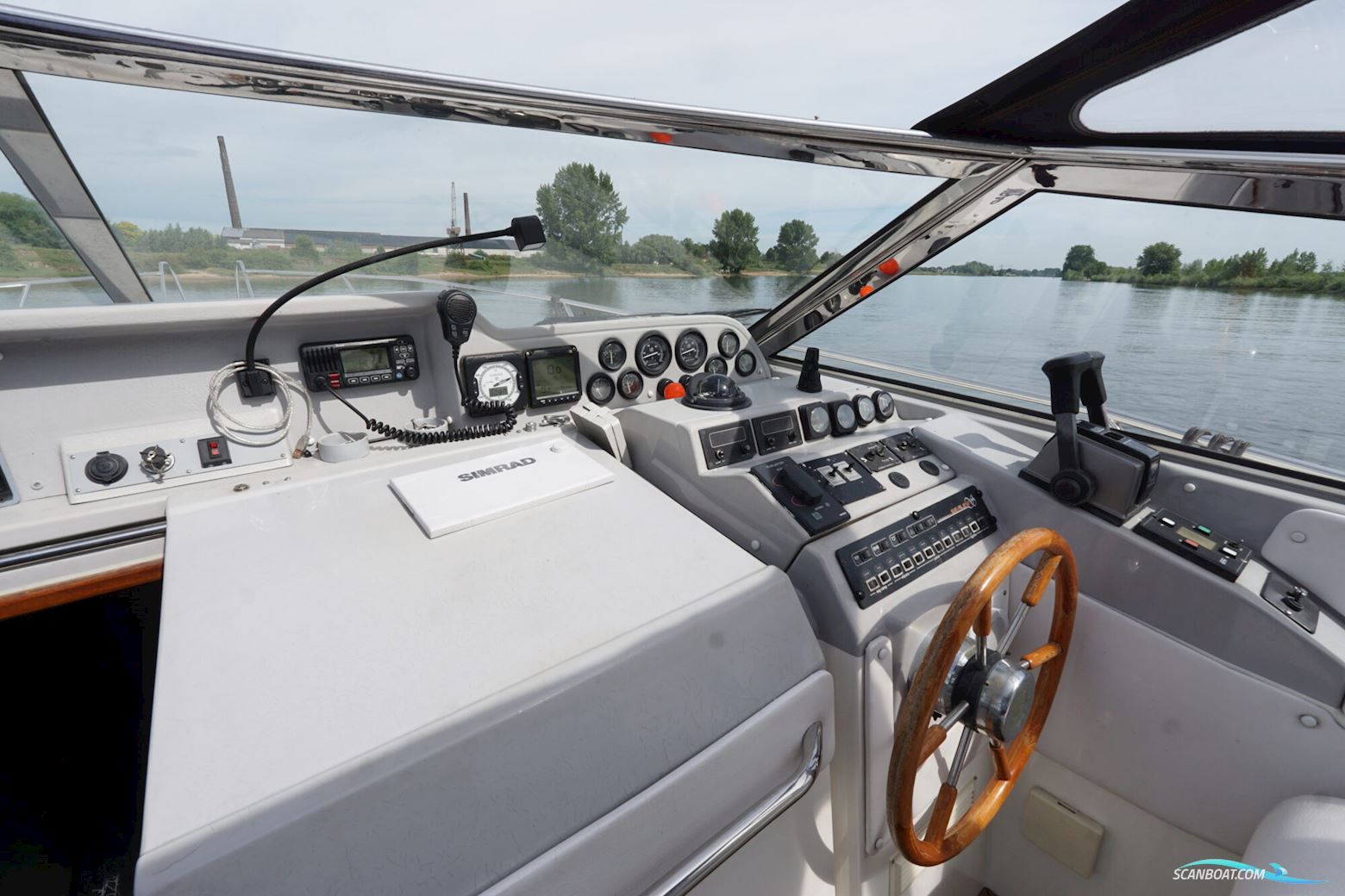 Sealine 328 Sport Bridge