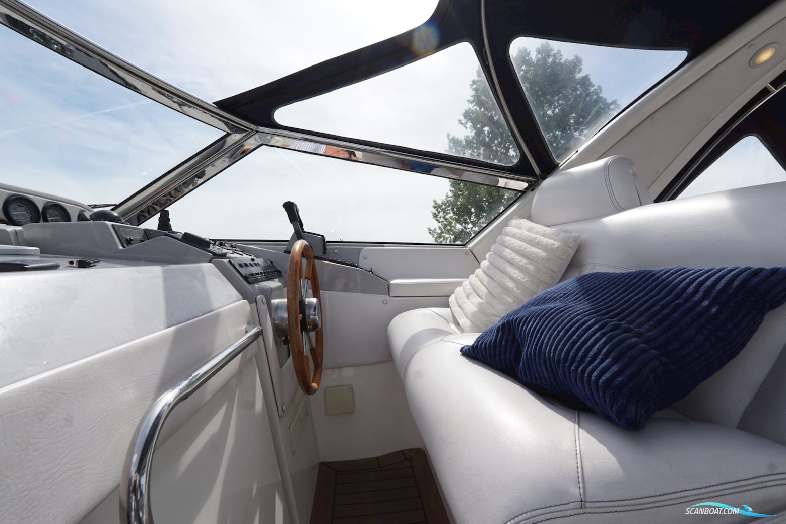 Sealine 328 Sport Bridge