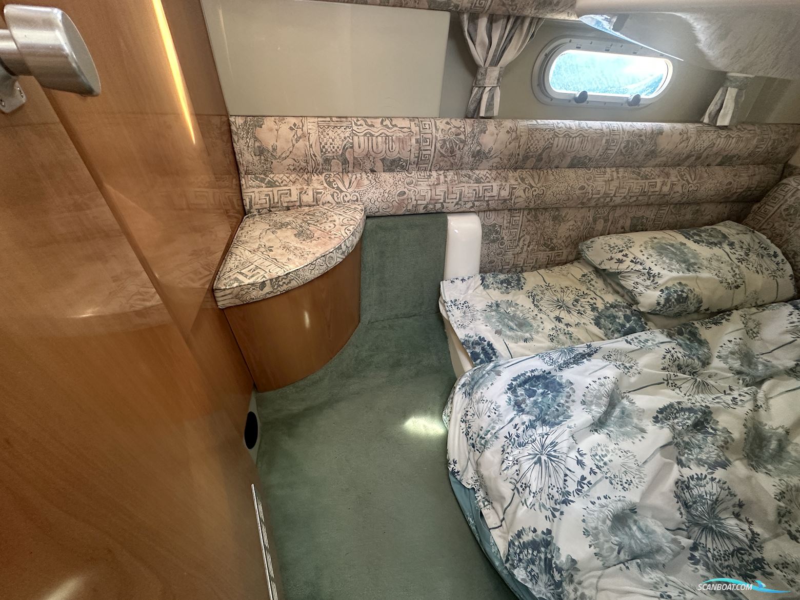 Sealine 330 Statesman