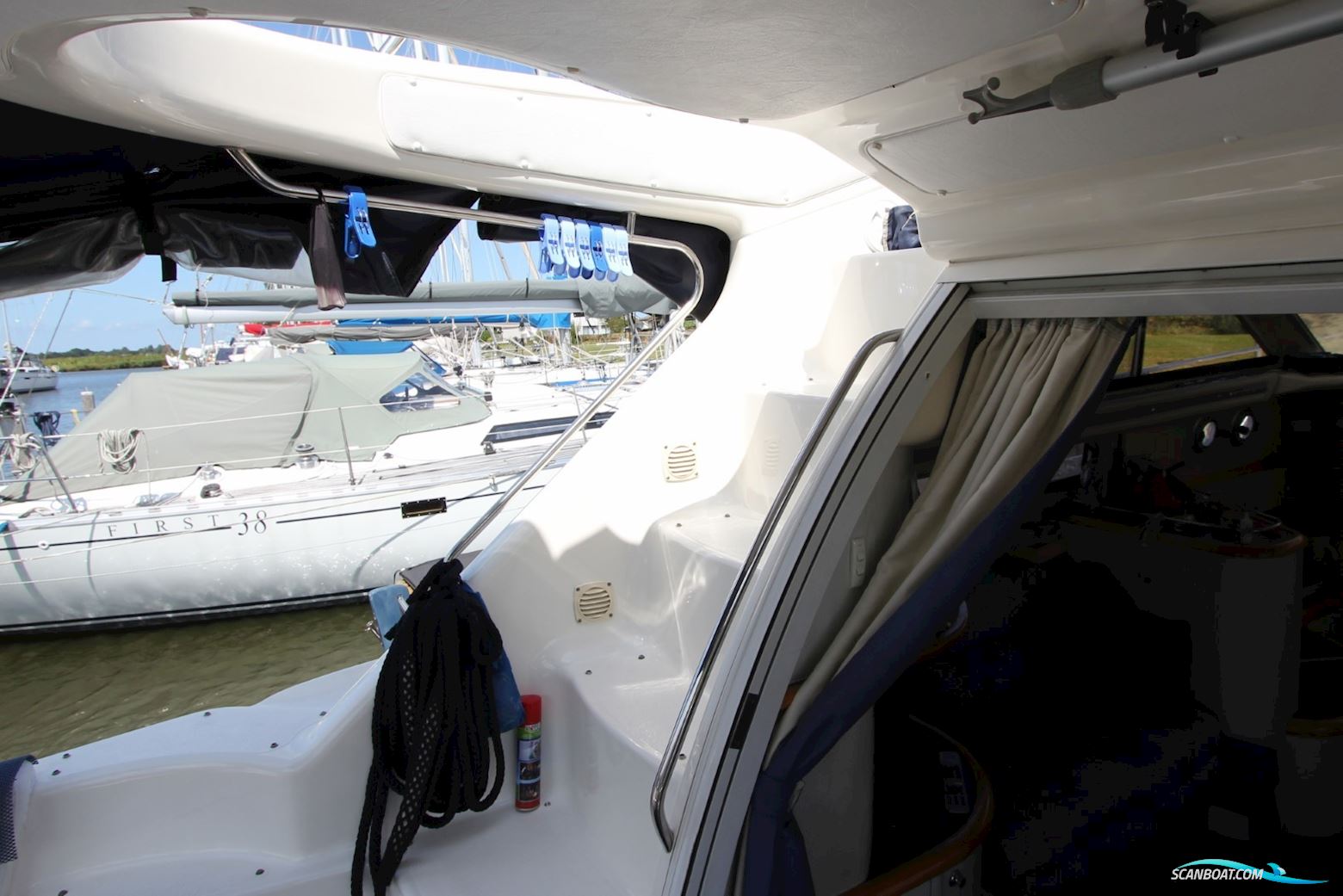 Sealine 350 Flybridge