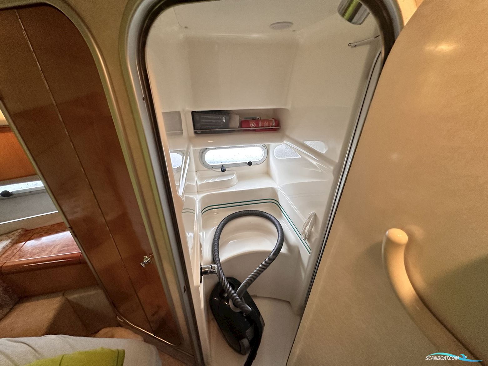 Sealine 360 F