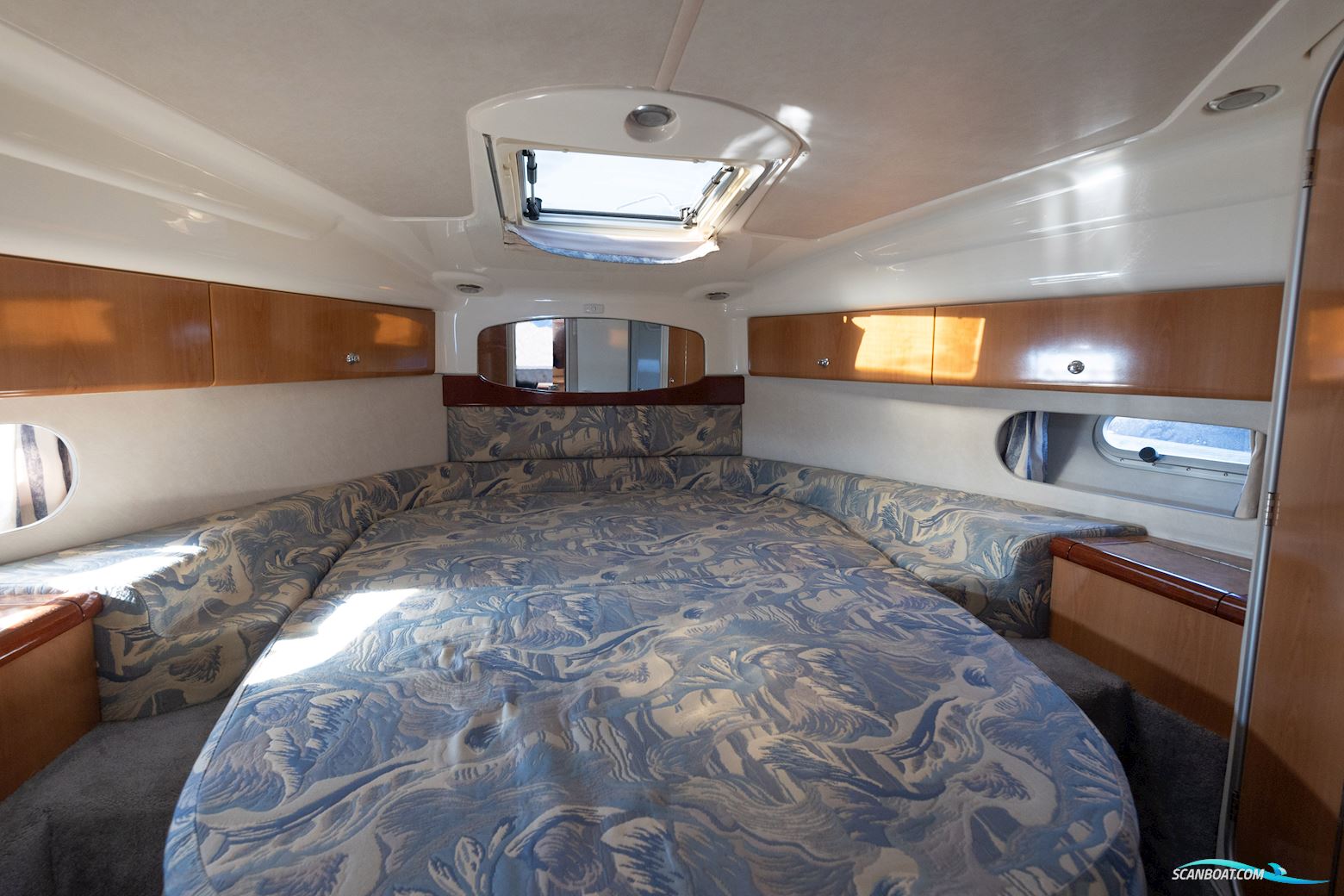 Sealine 360