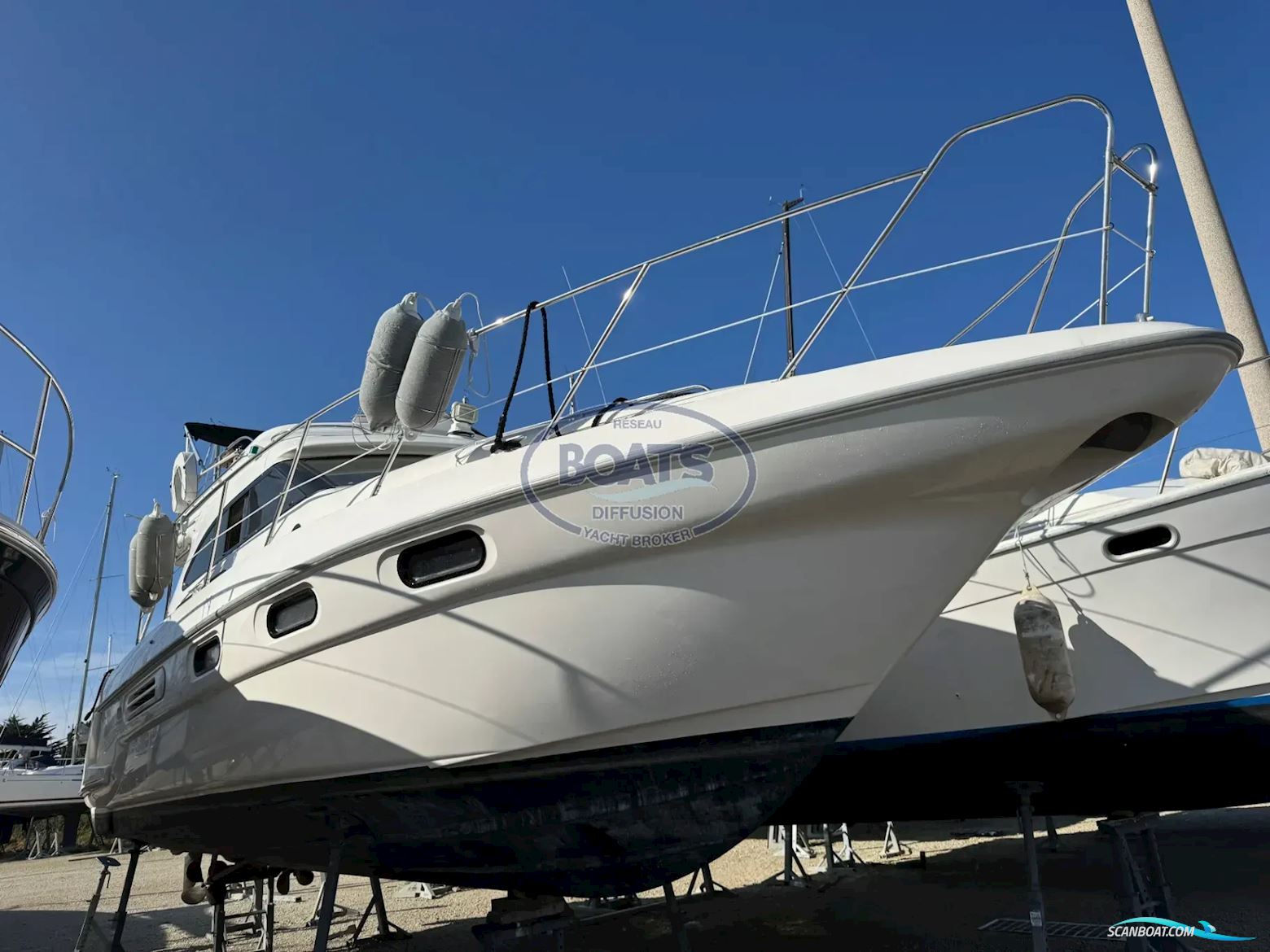 Sealine 360 STATESMAN