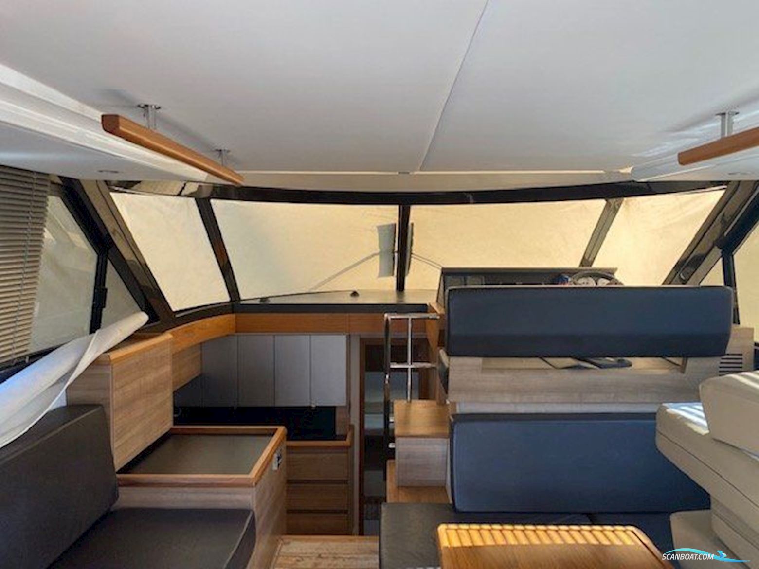 Sealine 42 F
