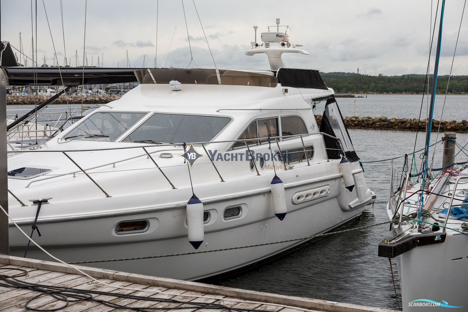 Sealine 420 Statesman