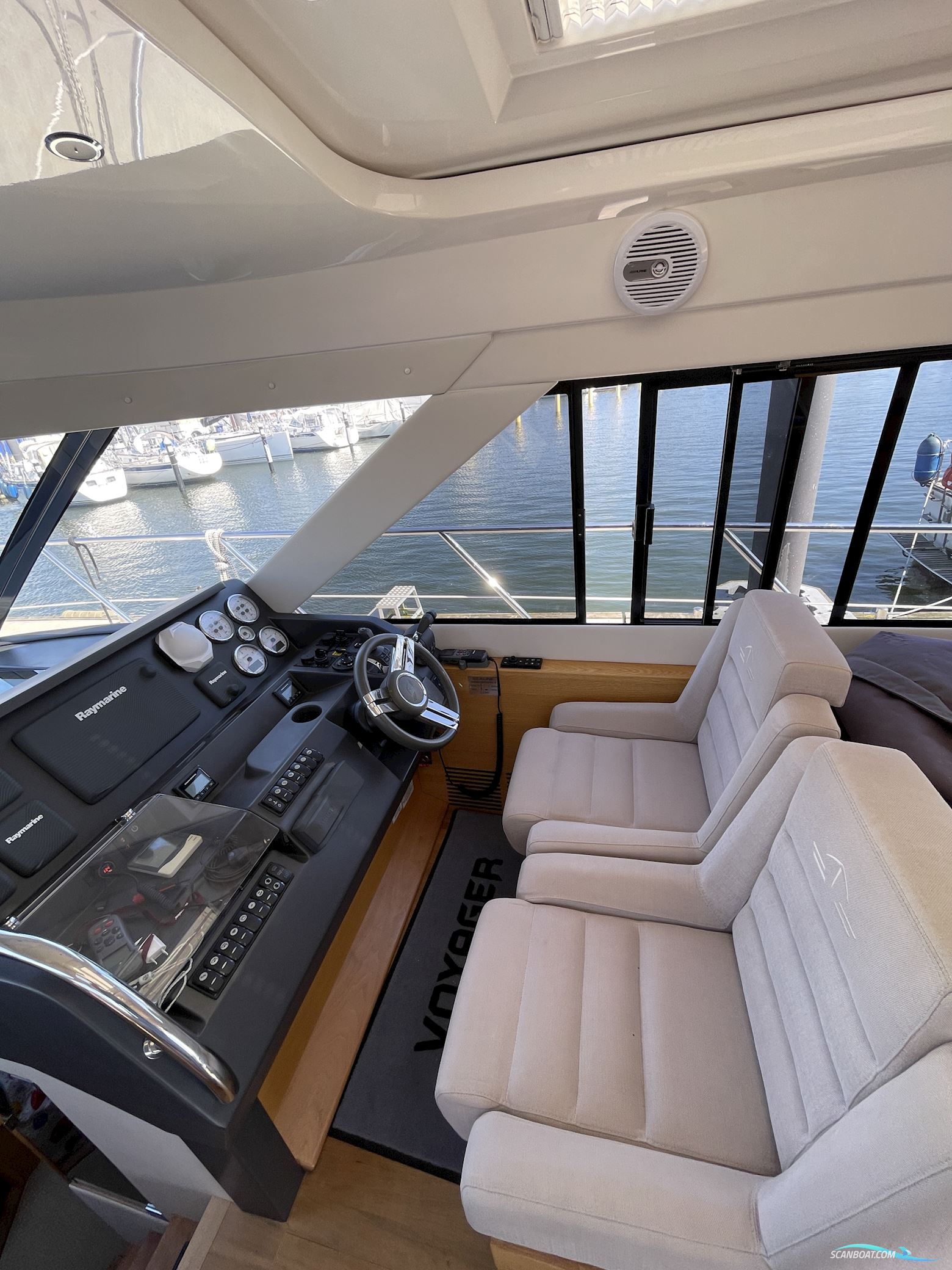Sealine C 48