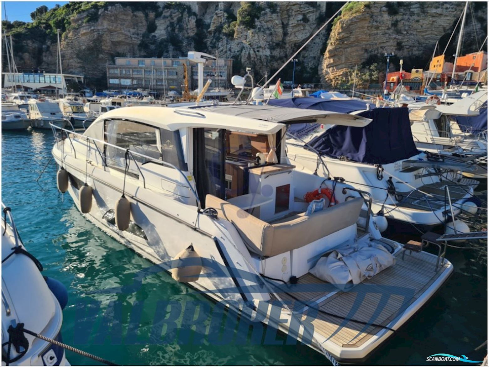 Sealine C330 Motorboten 2018, met Volvo Penta D3 motor, Italië