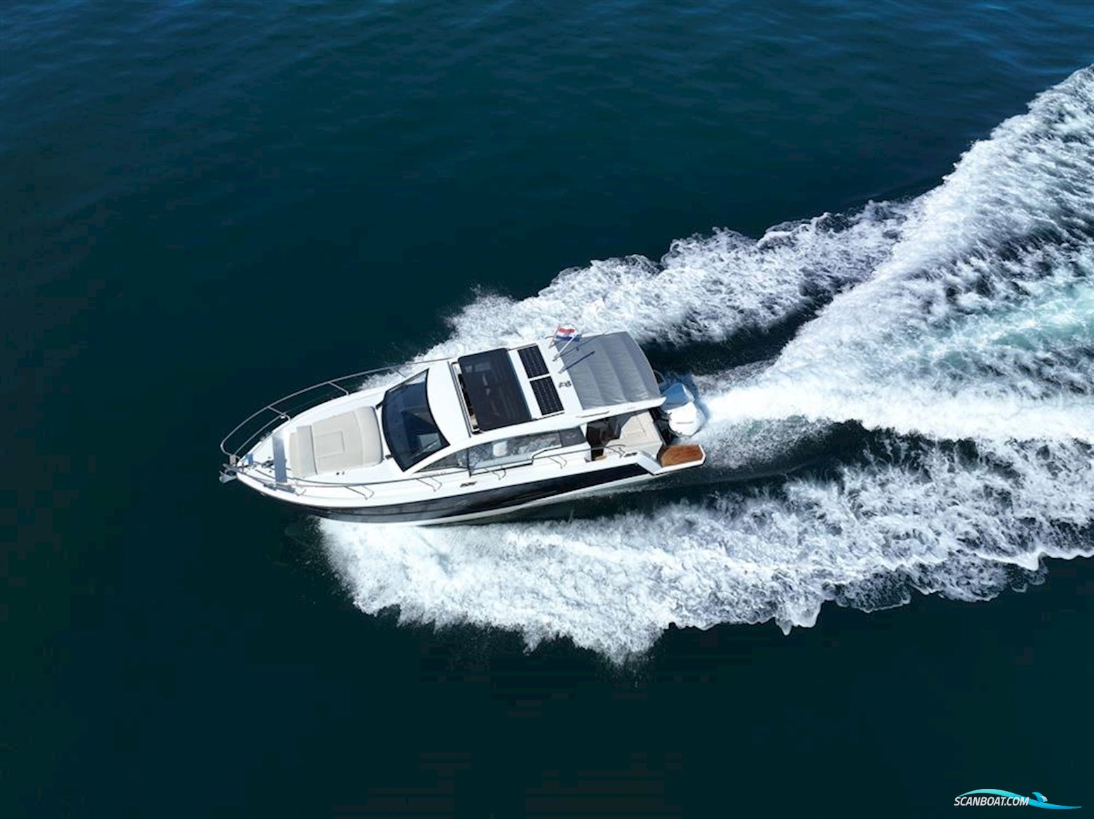 Sealine C335v