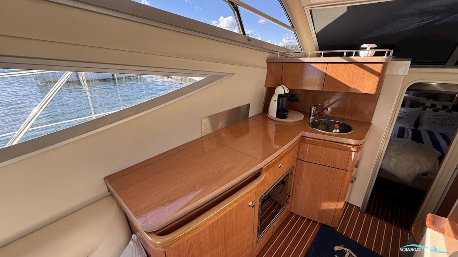 Sealine F 34 FLYBRIDGE