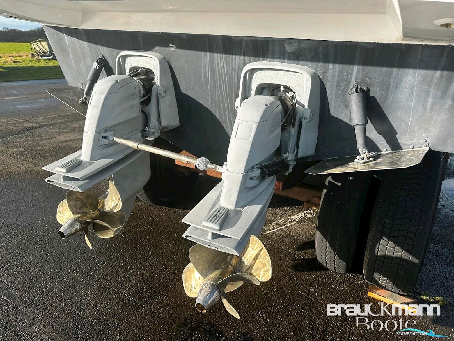 Sealine F 34
