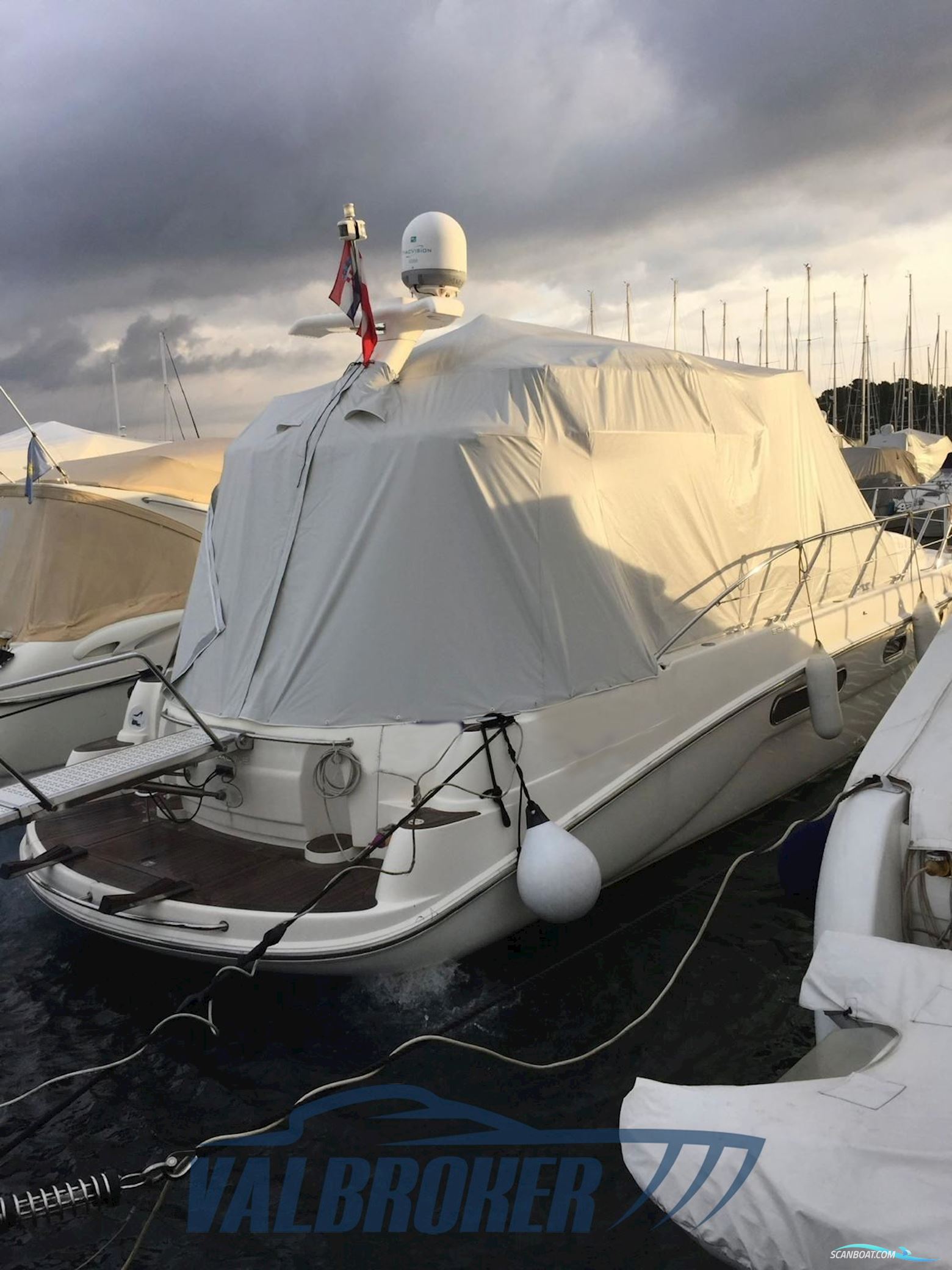 Sealine F 37
