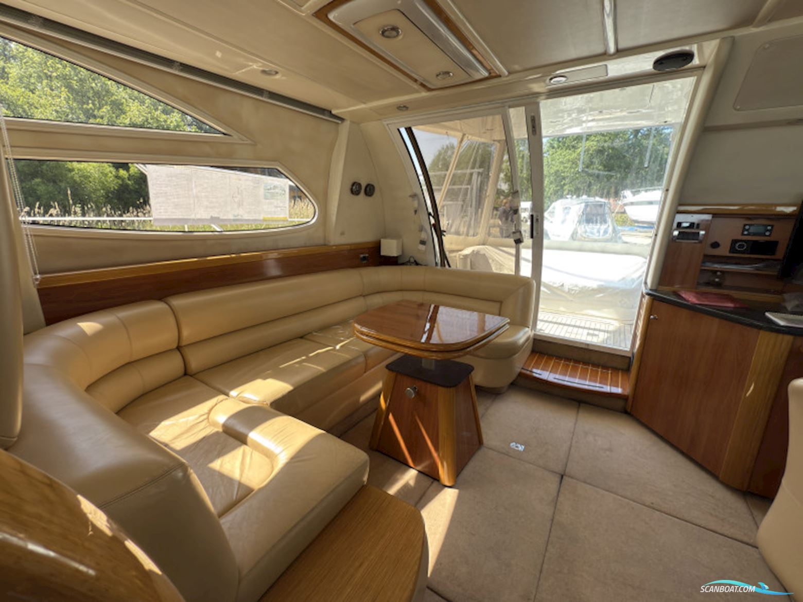 Sealine F 42.5