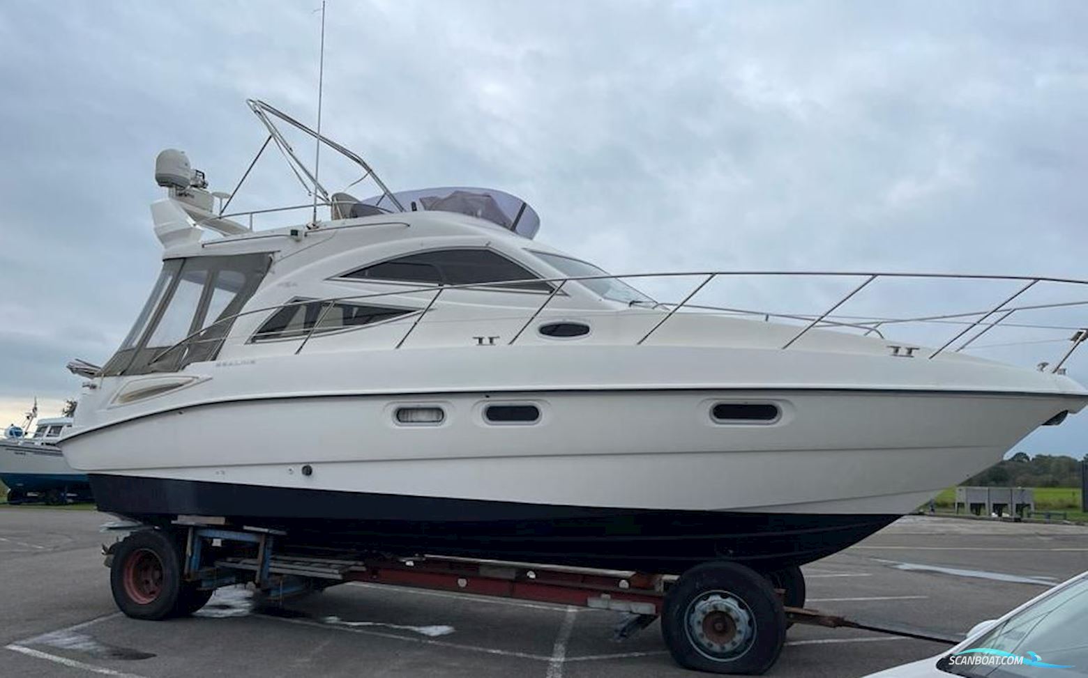 Sealine F34 Flybridge