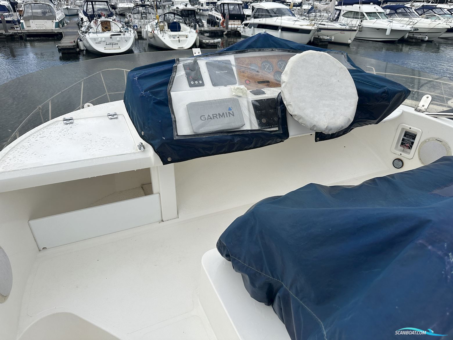 Sealine F34