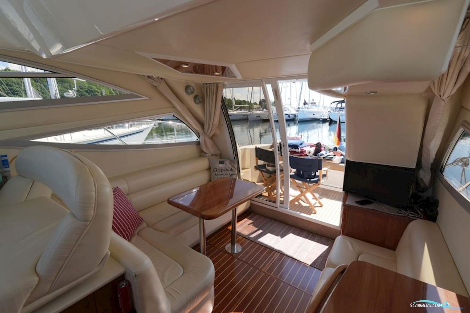 Sealine F34