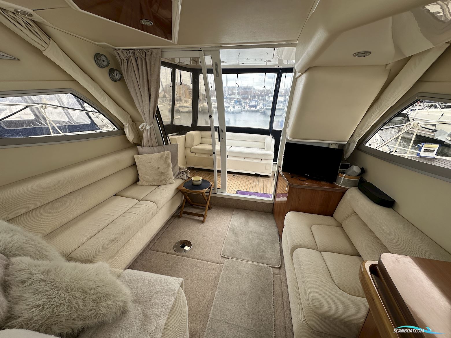 Sealine F34