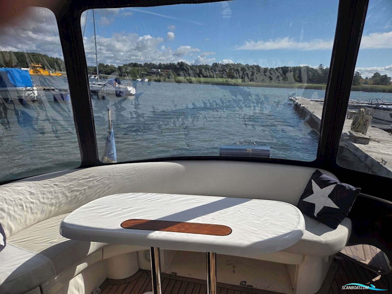 Sealine F37