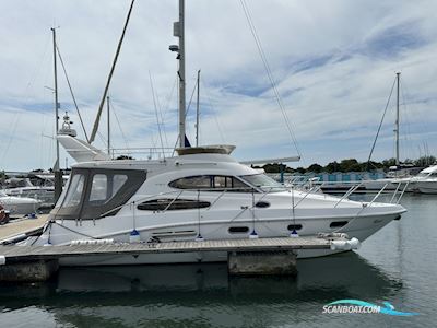 Sealine F37 Motorboten 2010, met Volvo Penta motor, United Kingdom
