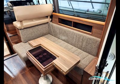 Sealine F380 Motorboten 2015, met Volvo Penta D6 330 Evc motor, Sweden