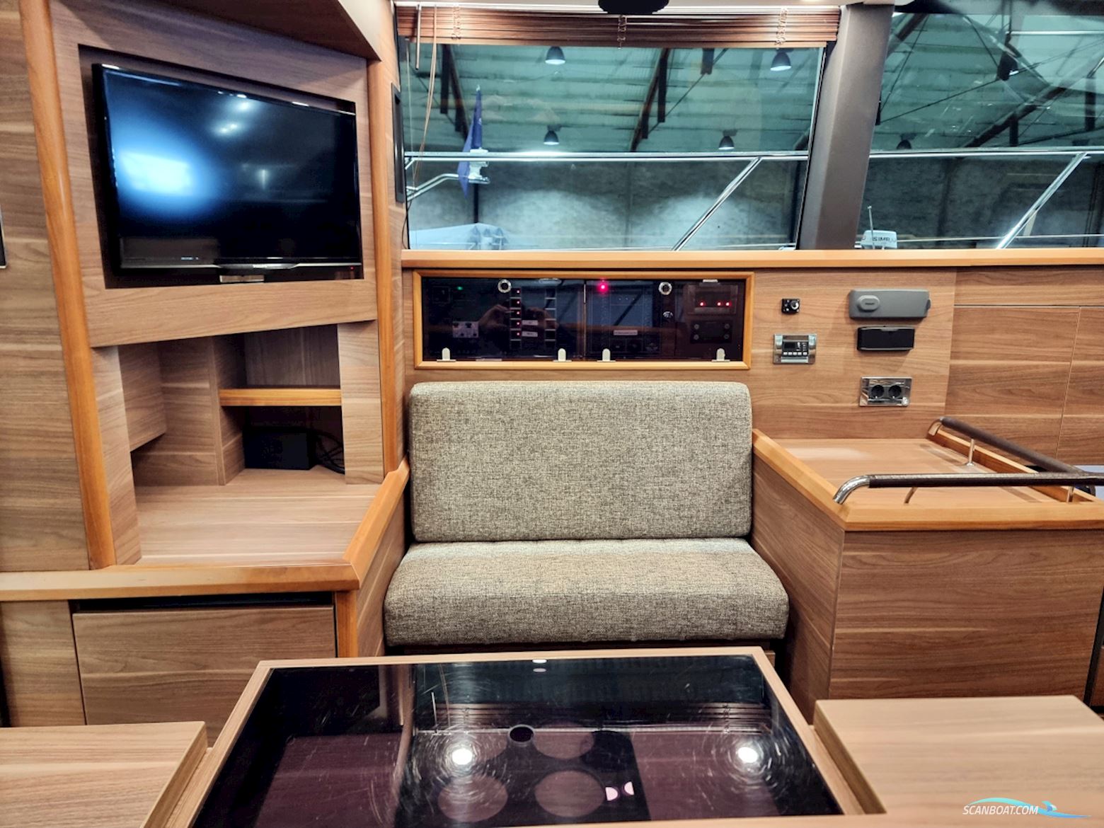 Sealine F380 Volvo Penta D6-330 EVC