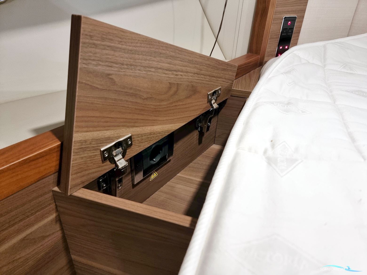 Sealine F380 Volvo Penta D6-330 EVC