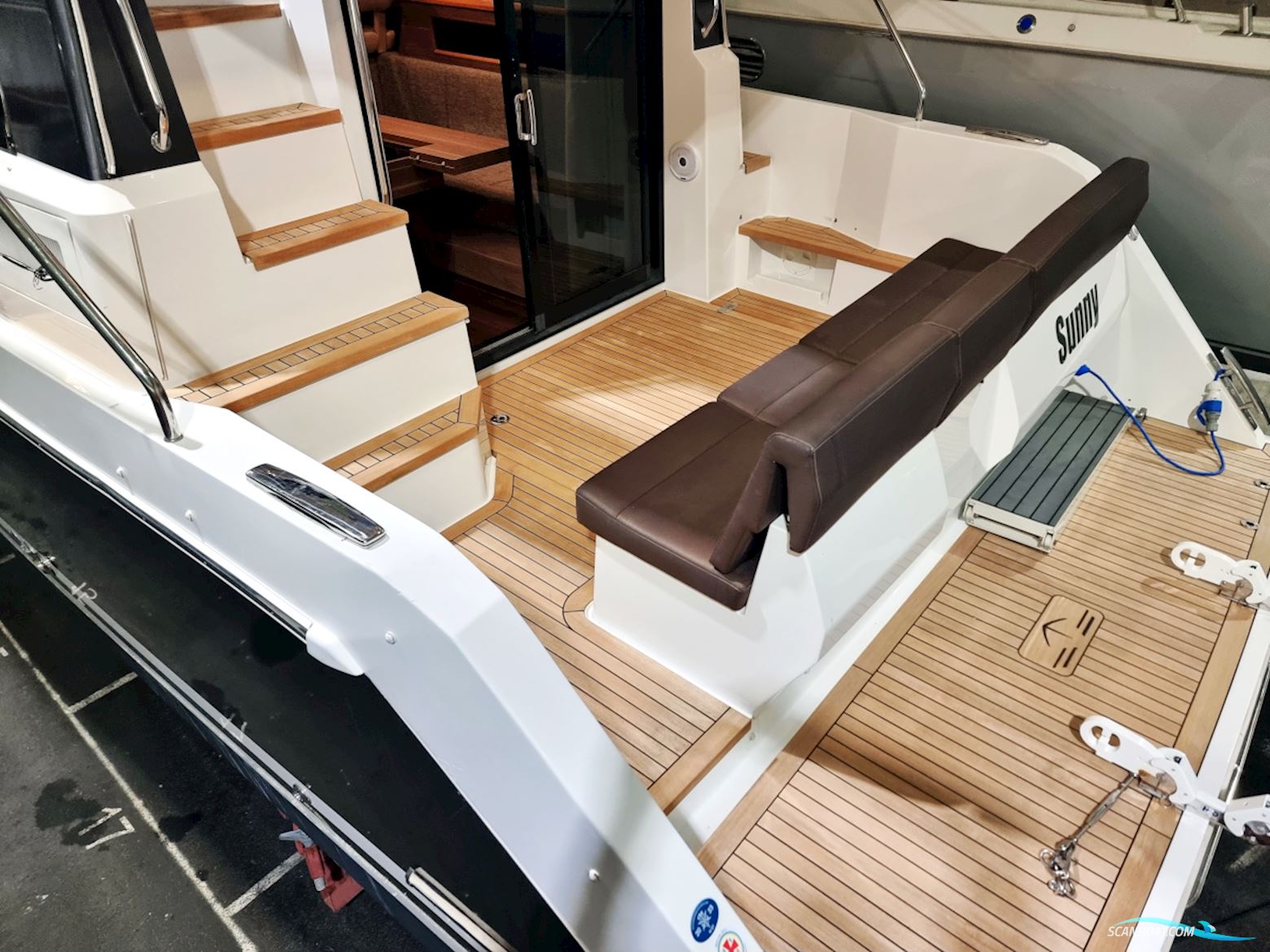 Sealine F380 Volvo Penta D6-330 EVC