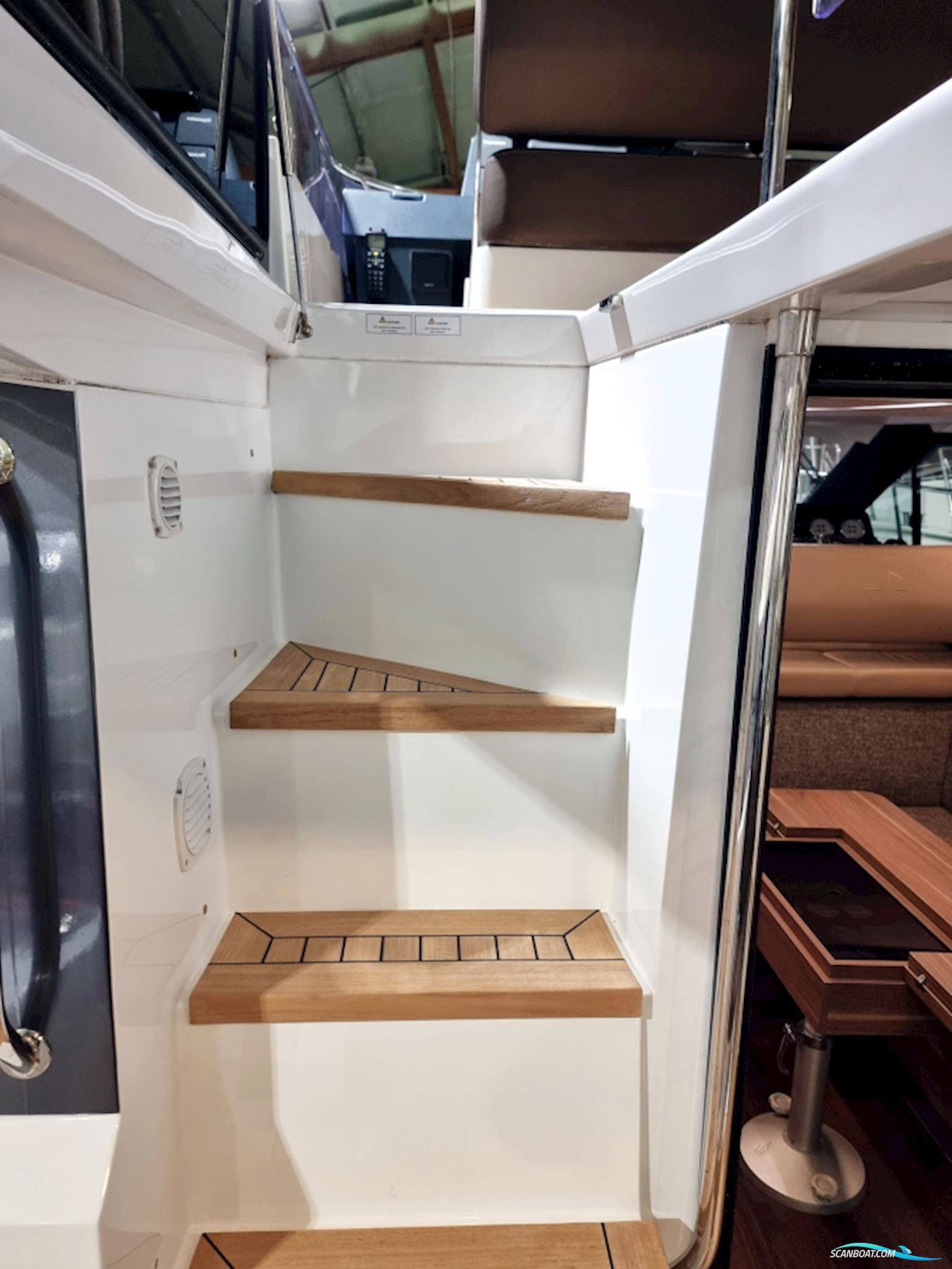 Sealine F380 Volvo Penta D6-330 EVC