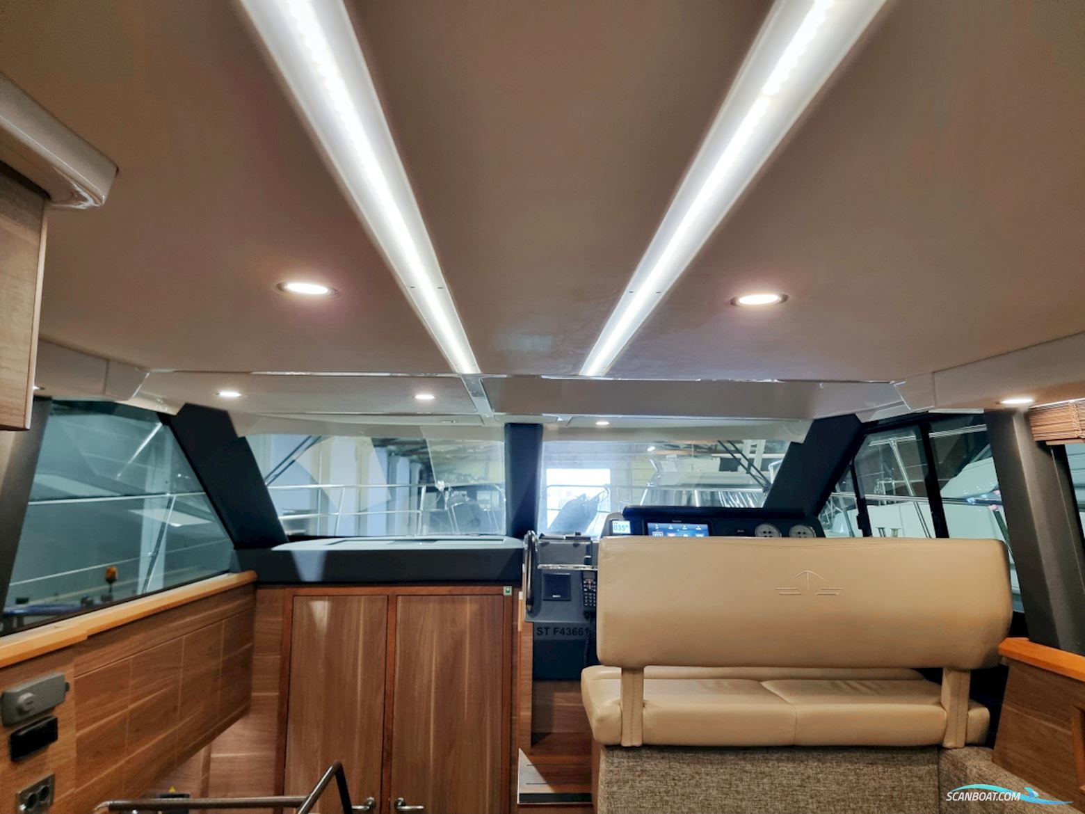 Sealine F380 Volvo Penta D6-330 EVC