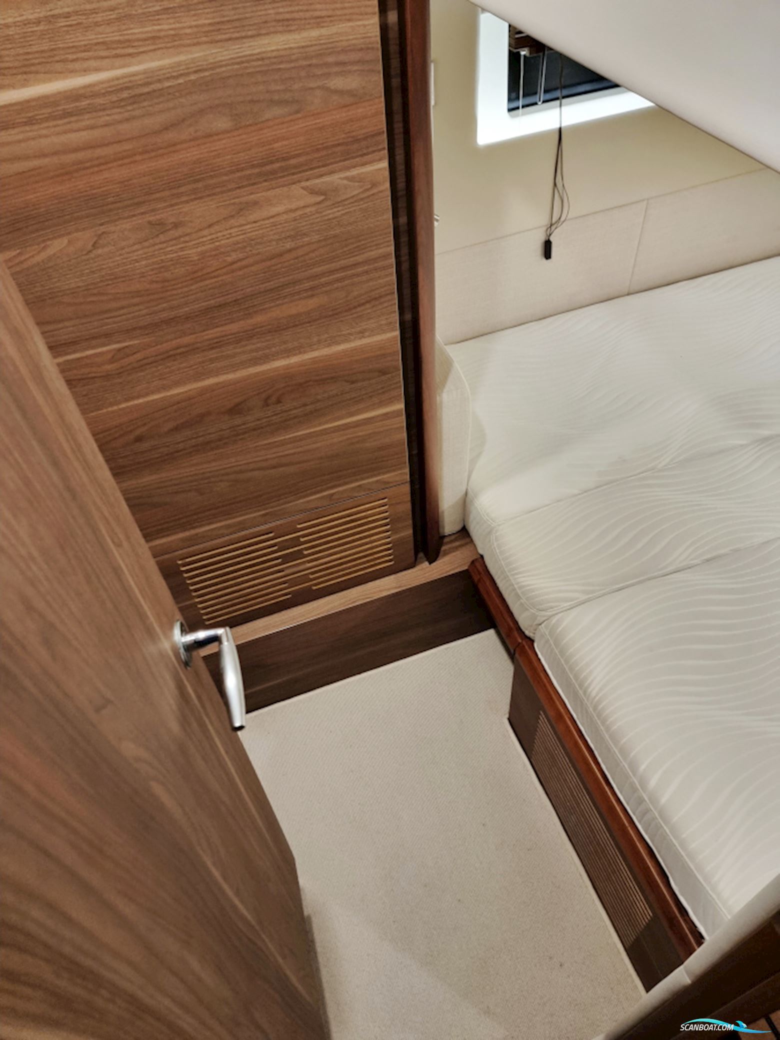 Sealine F380 Volvo Penta D6-330 EVC