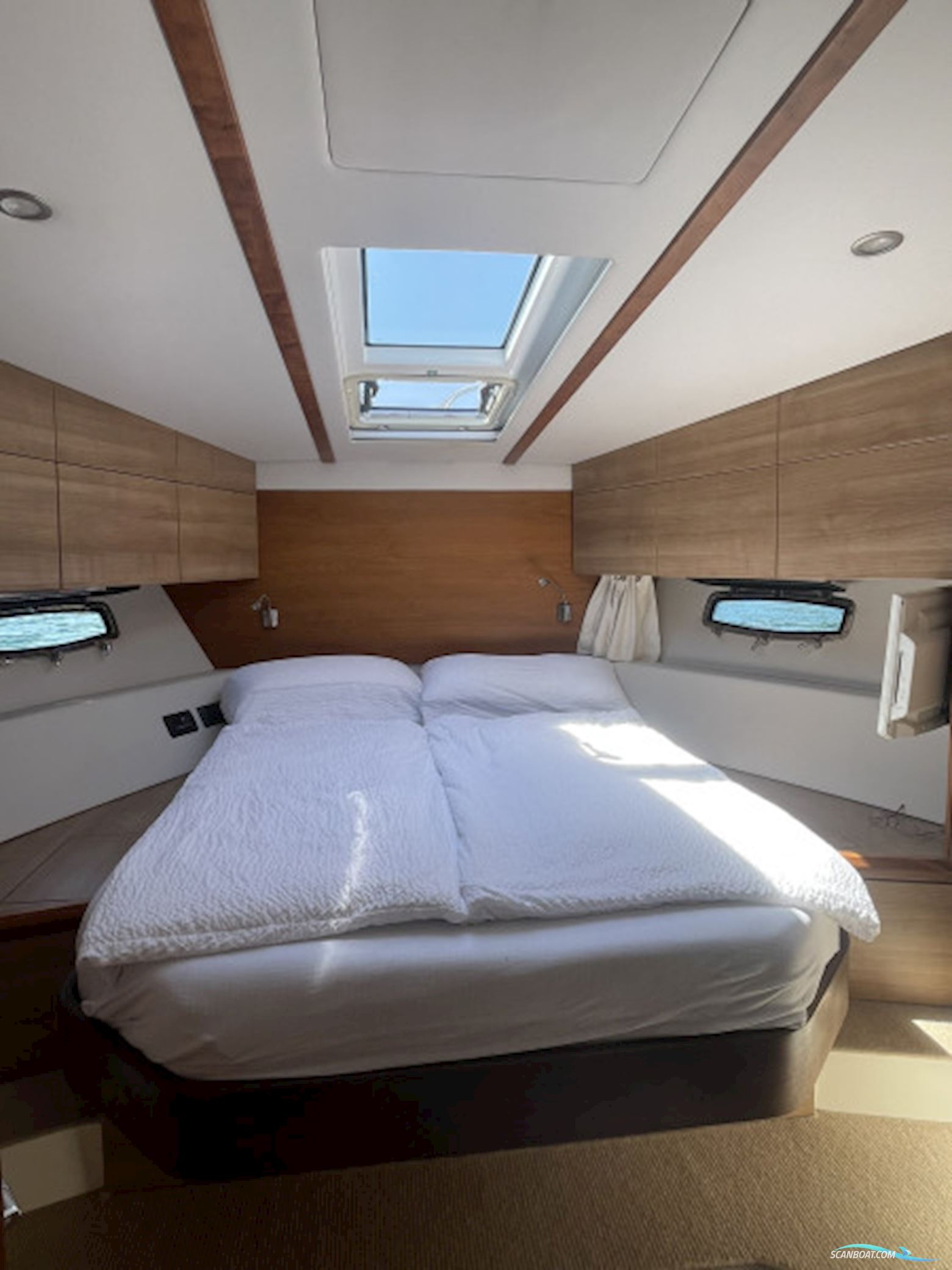 Sealine F42/450