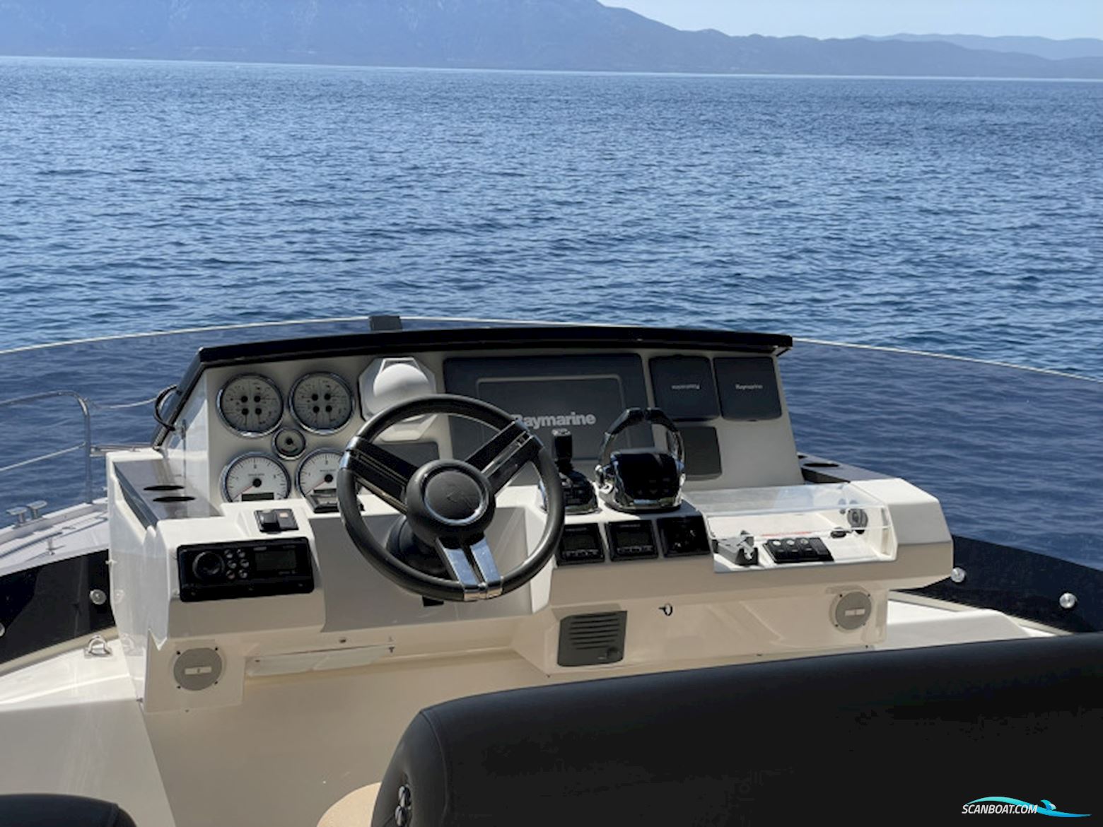 Sealine F42/450