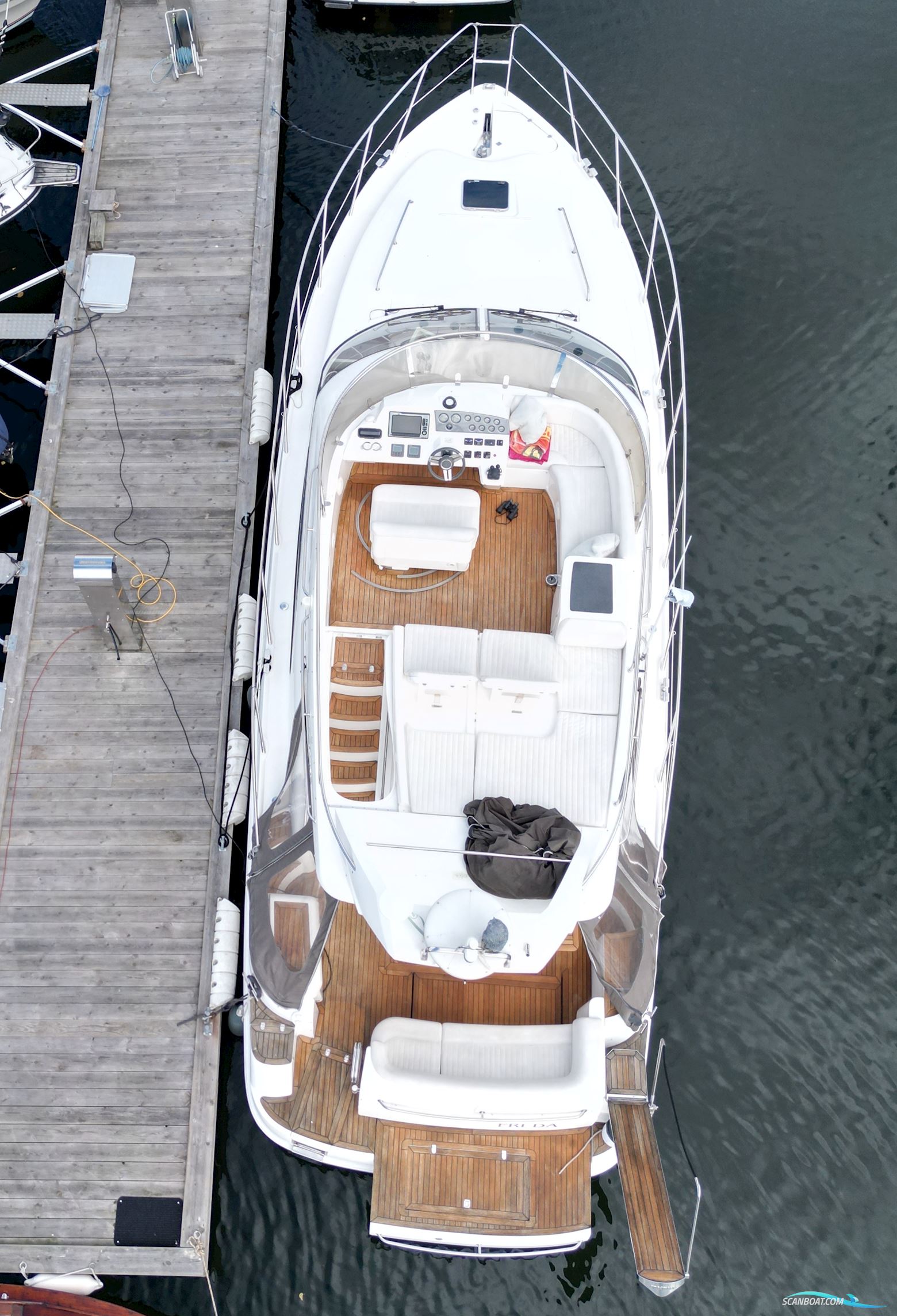 Sealine F42/5