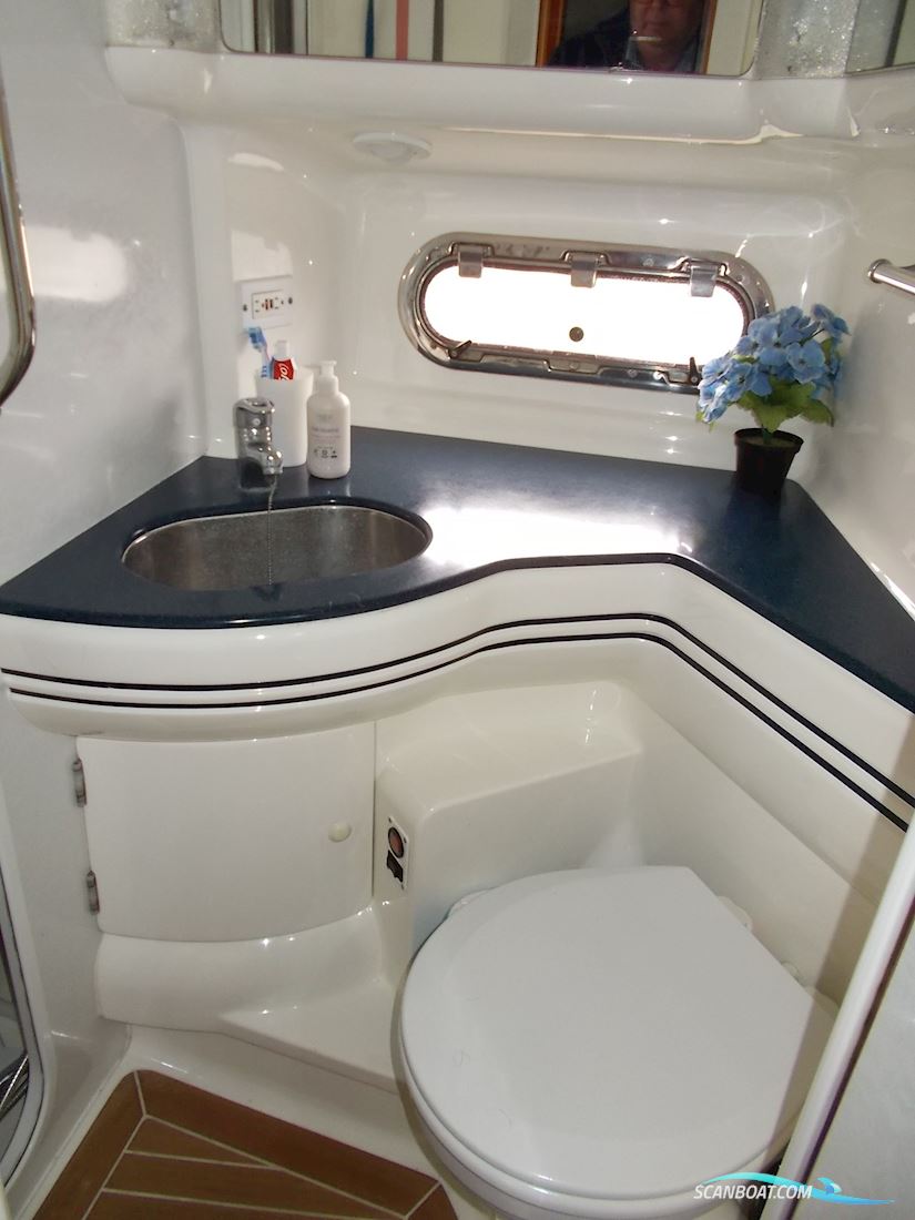 Sealine F44