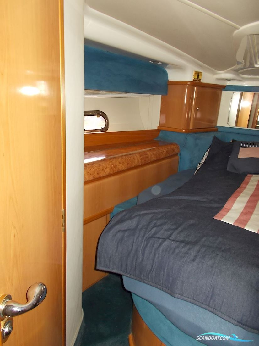 Sealine F44
