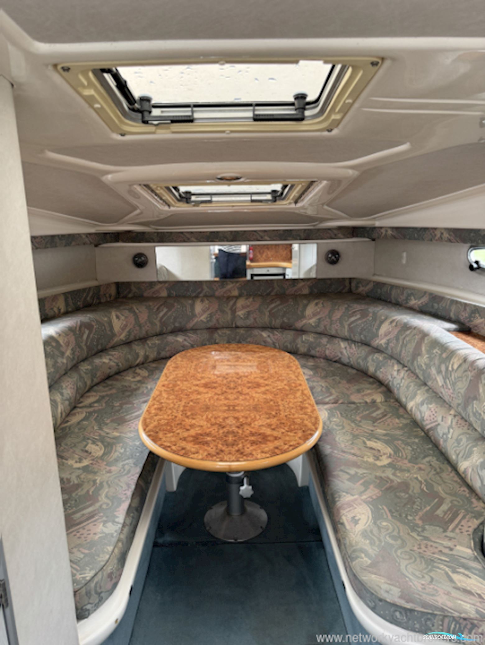 Sealine International 28