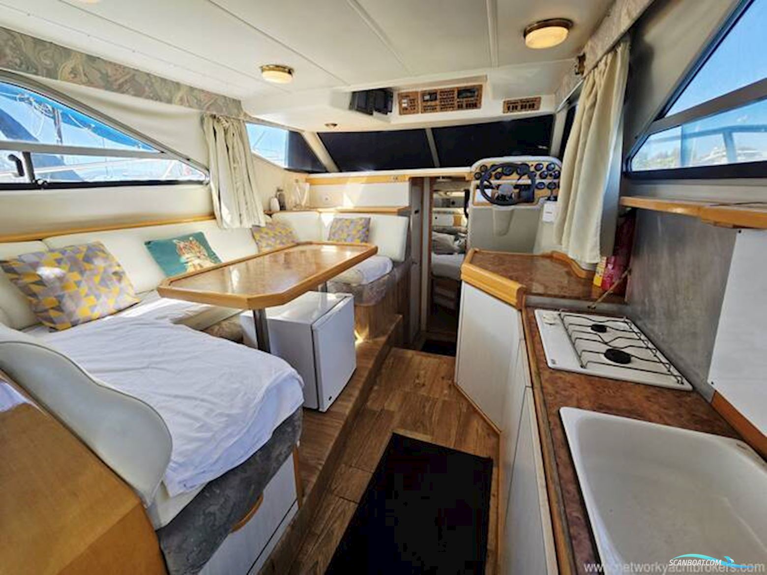 Sealine International 320 Statesman