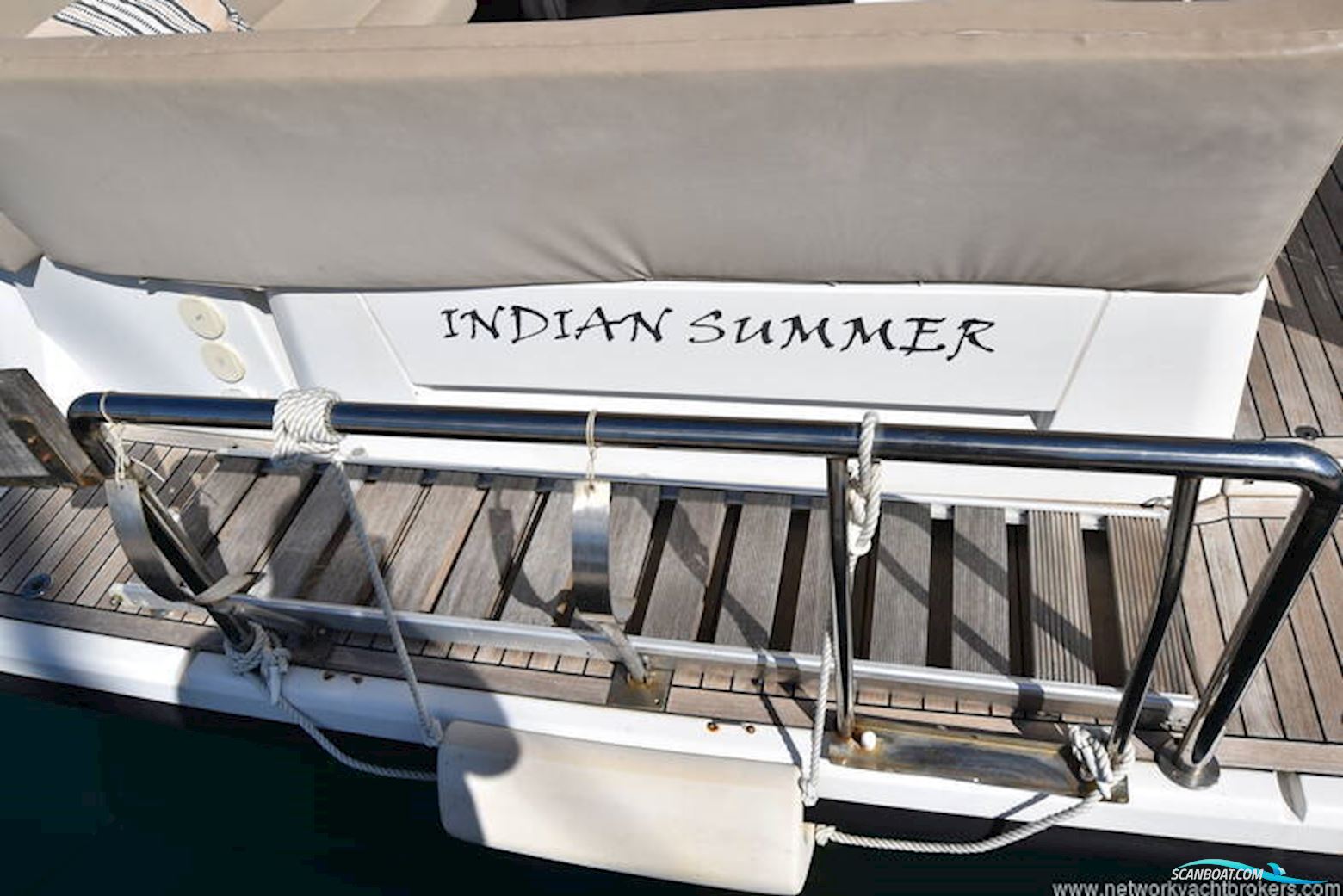 Sealine International C330