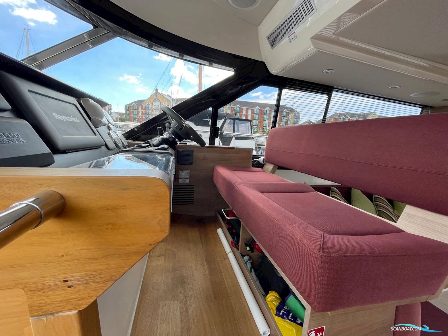 Sealine International F42