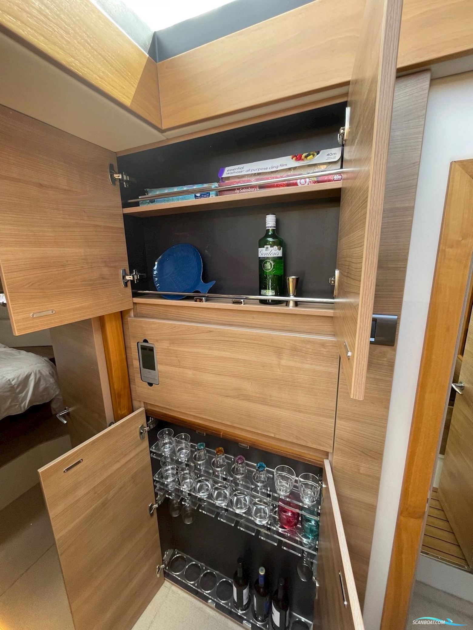 Sealine International F42