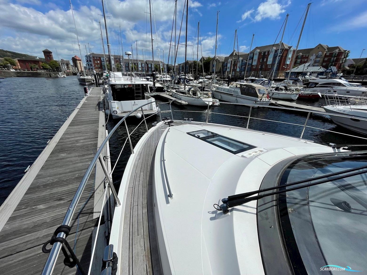 Sealine International F42