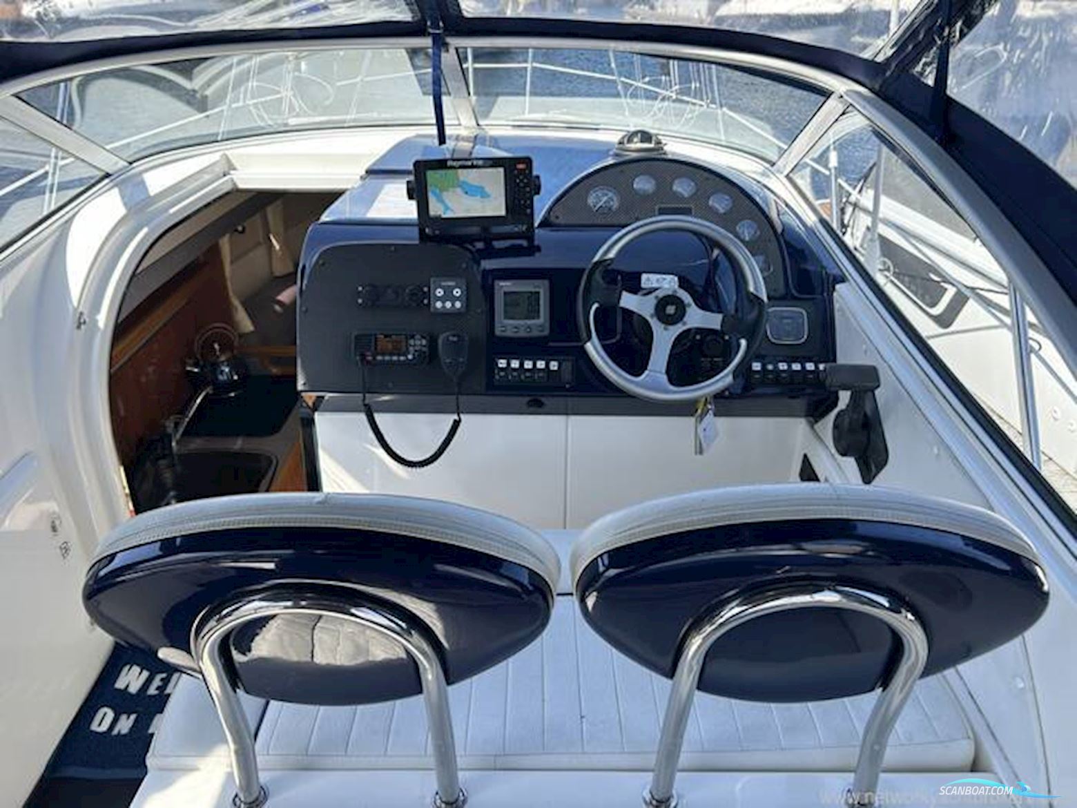 Sealine International S23