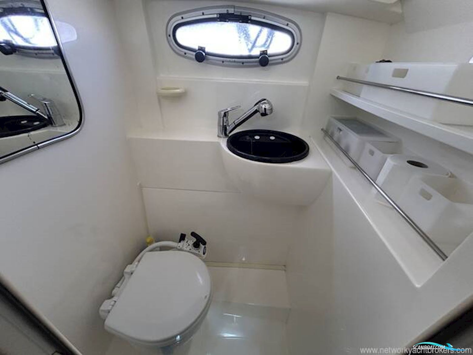 Sealine International S23