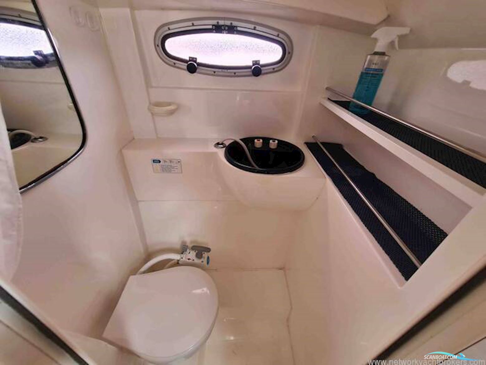 Sealine International S23 Sports Cruiser