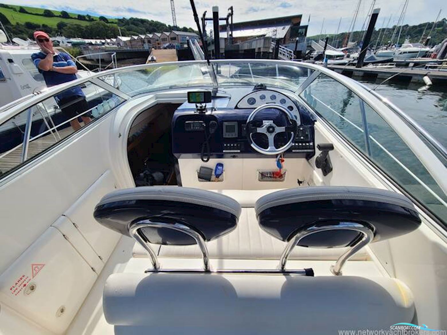 Sealine International S23 Sports Cruiser