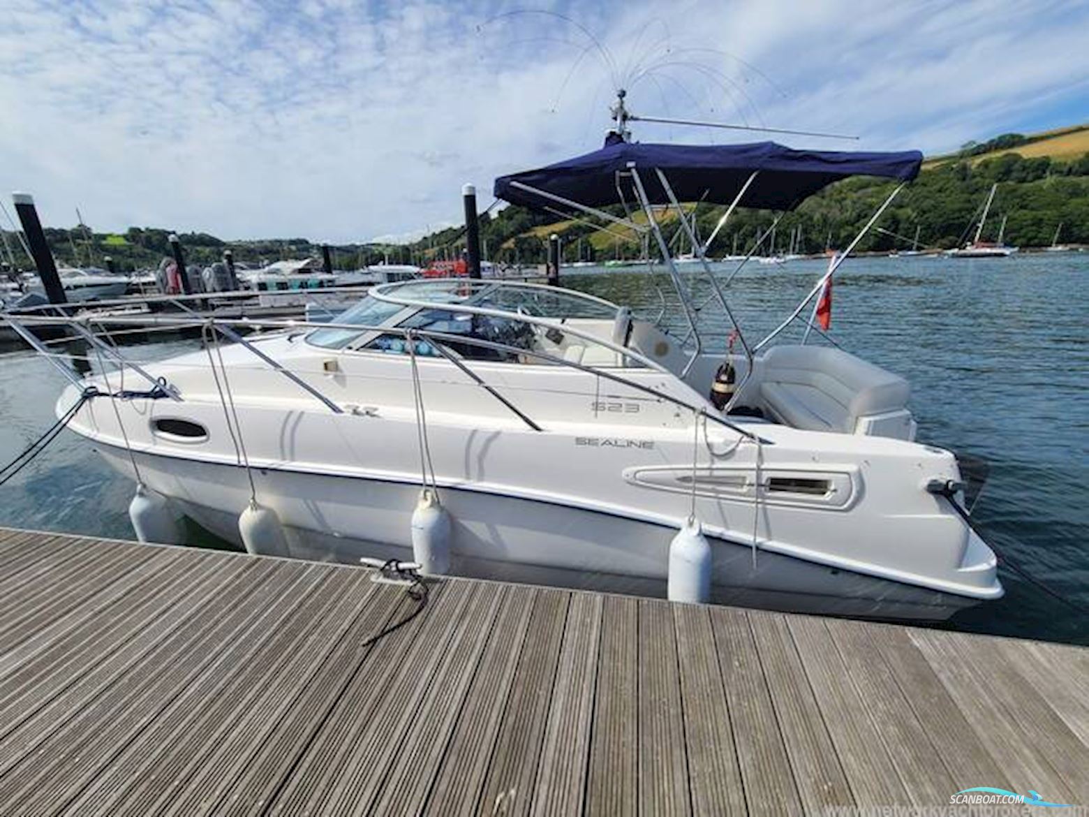 Sealine International S23 Sports Cruiser
