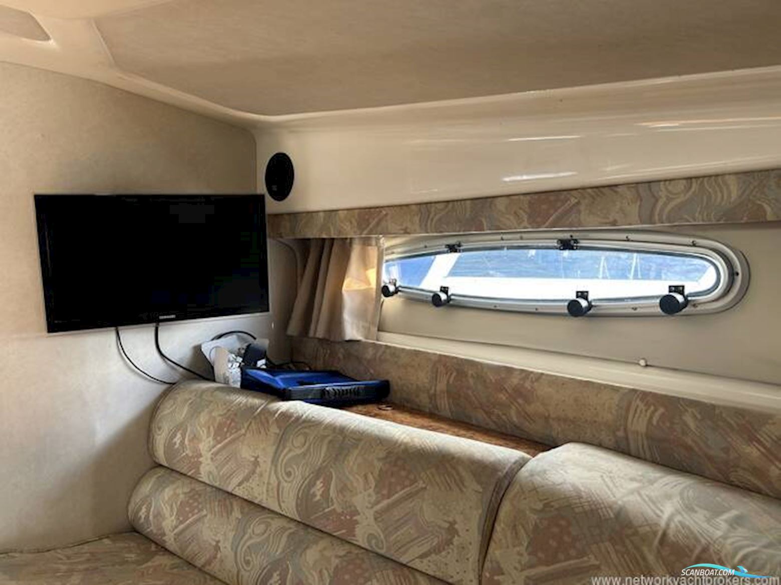 Sealine International S28